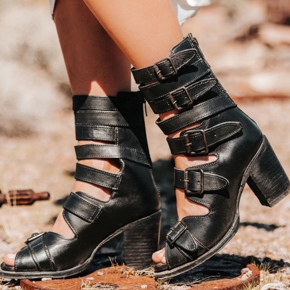 Freebird by Steven Black Bond